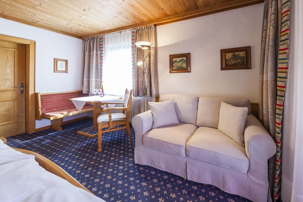 Hotel Alpina Hagnau am Bodensee